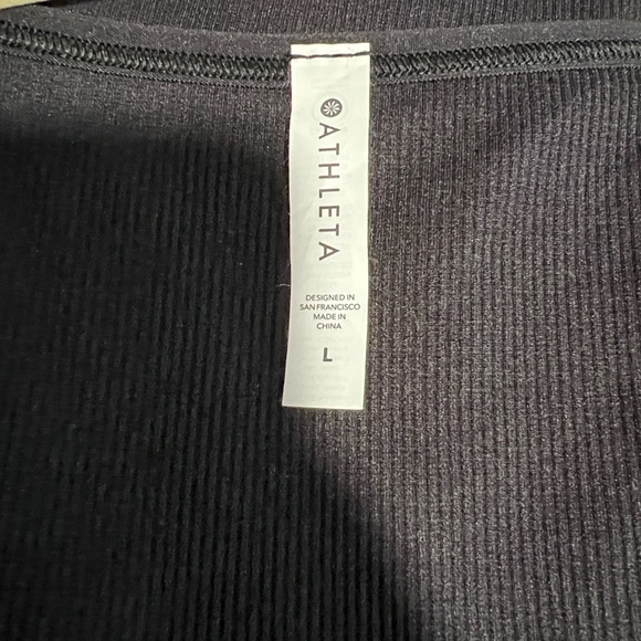 Athleta Aurora Seamless Ribbed V Neck Crop Top - Picture 8 of 9